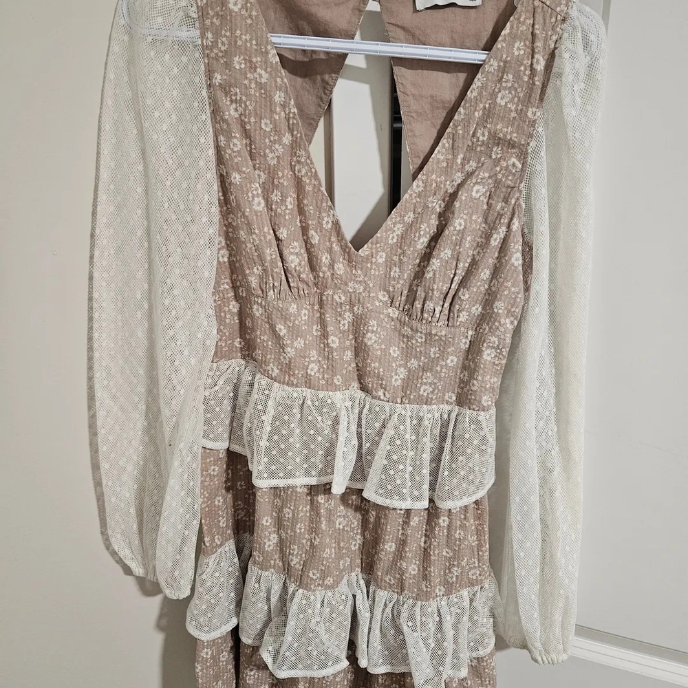 Abercrombie social tourist Chic Beige Floral Mini Dress with Sheer Sleeves